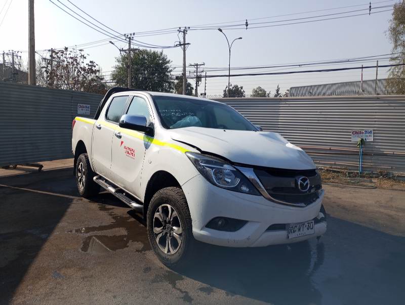 Mazda BT 50 DCAB 4X4 2.2 2021, patente RCWT30