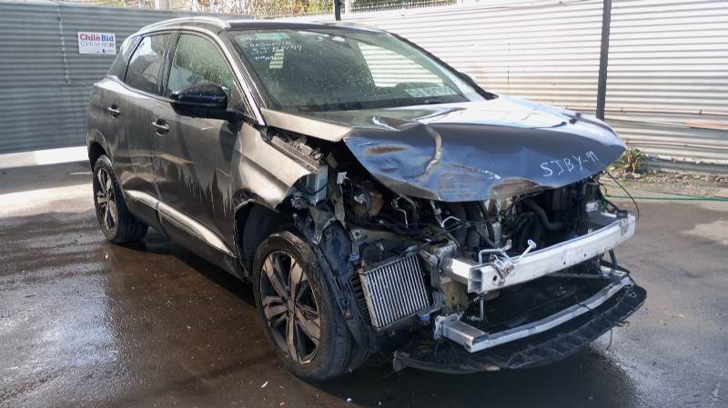 Peugeot 3008 BLUE HDI 130 EAT8 1.5 AUT 2023, patente SJBY99